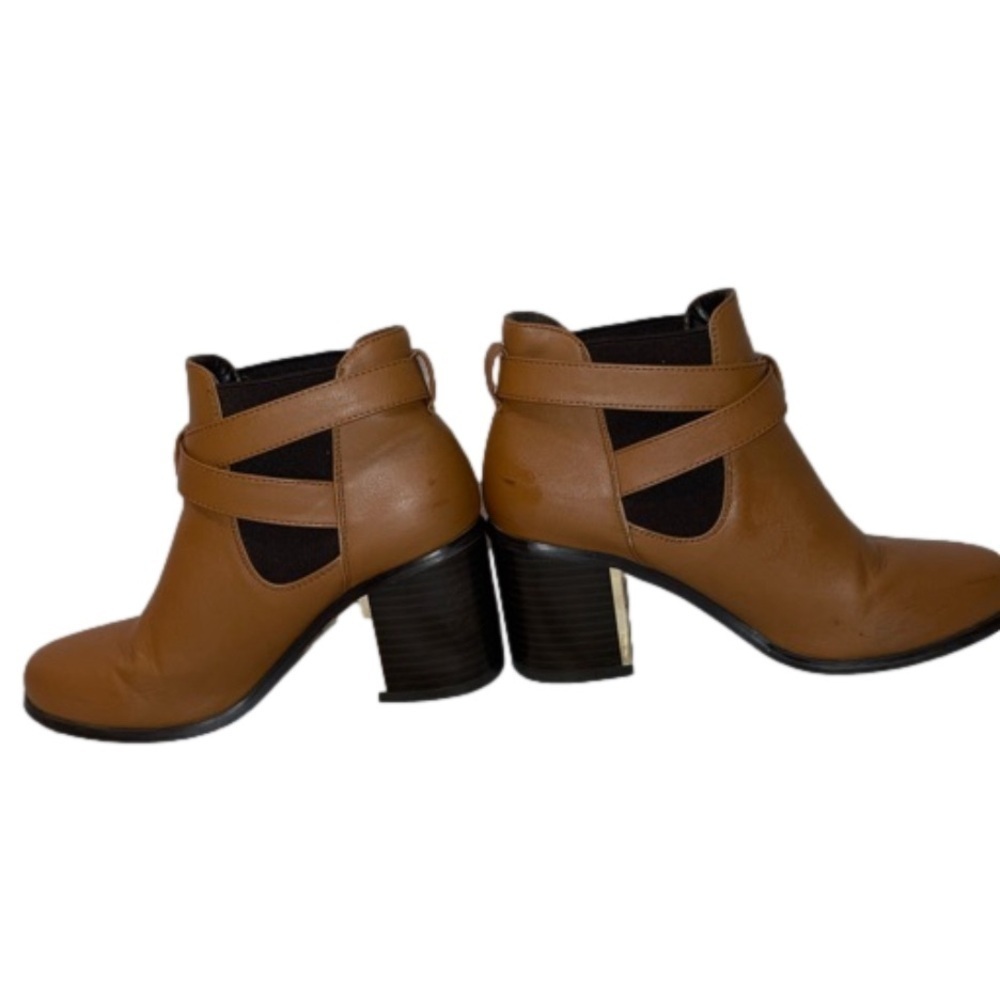 Fantastic BuyForever 21 Brown Faux Leather Bold Accent Buckle Size 9 Tiny Flaw - Picture 3 of 13